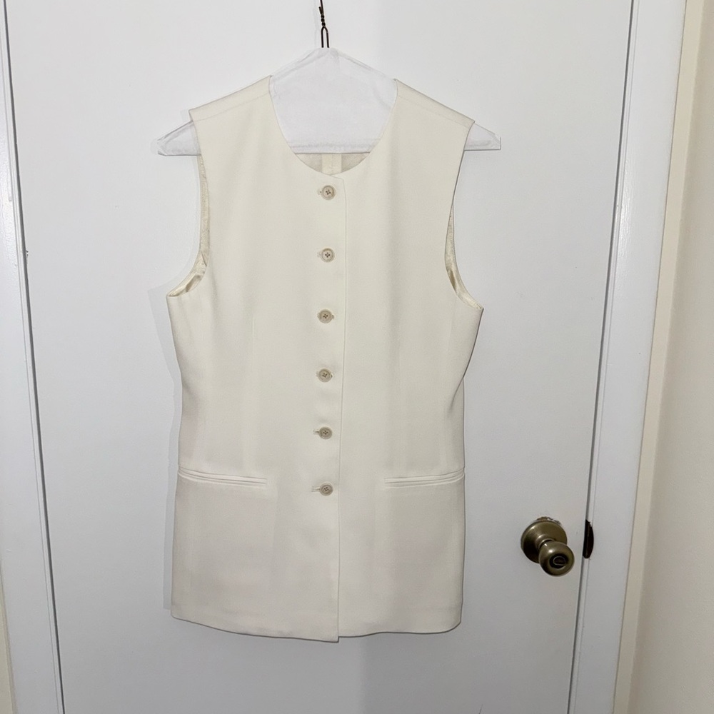 Aritzia Babaton Juris Vest - Light Birch - Size 8